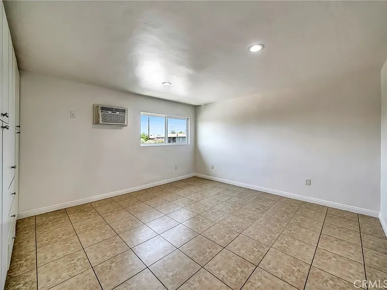 6735 Elmer Ave #12 — Photo 8