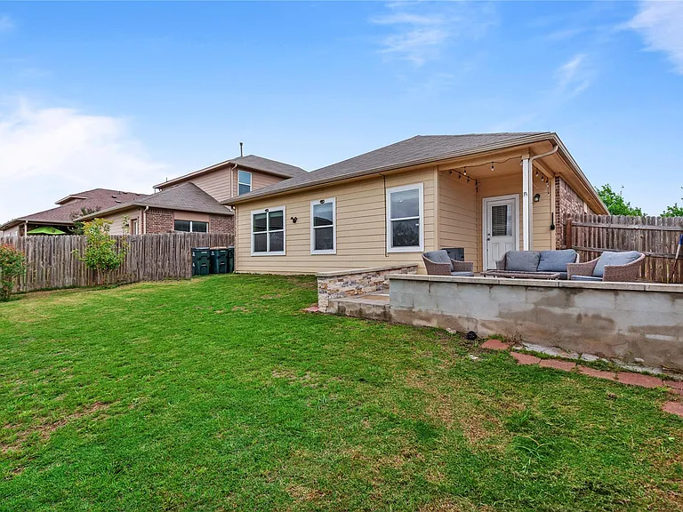 251 Northern Flicker St — Photo 16