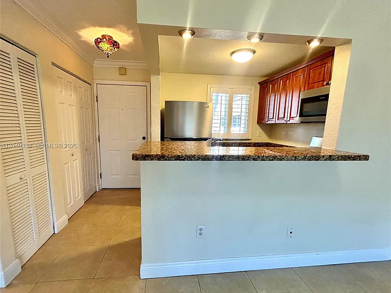 14500 SW 88th Ave #211 — Photo 2