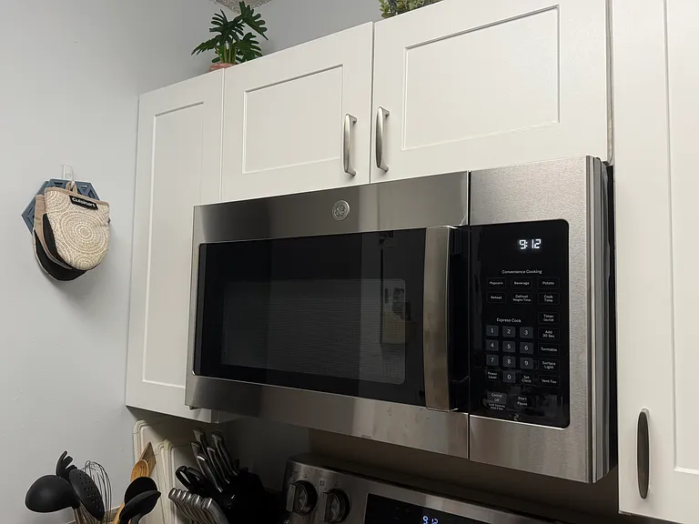 2444 Hihiwai St #801 — Photo 6
