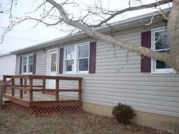 166 W Front St, New Holland, OH 43145