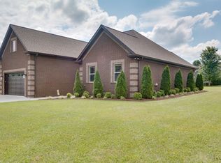 18 Blue Sky Ct, Tullahoma, TN 37388