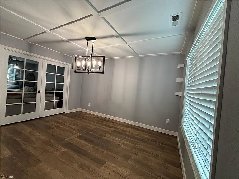 3145 Crestwood Ln — Photo 16