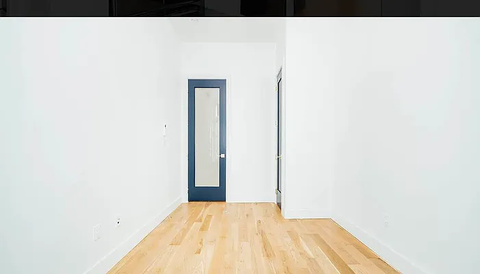 Rented by Space Link Realty | media 21