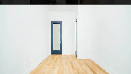 Rented by Space Link Realty