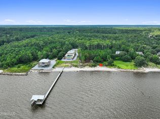 5721 Belle Fontaine Dr, Ocean Springs, MS 39564