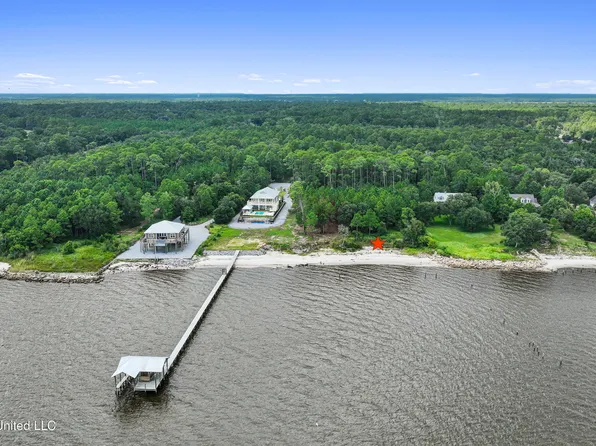 5721 Belle Fontaine Dr, Ocean Springs, MS 39564