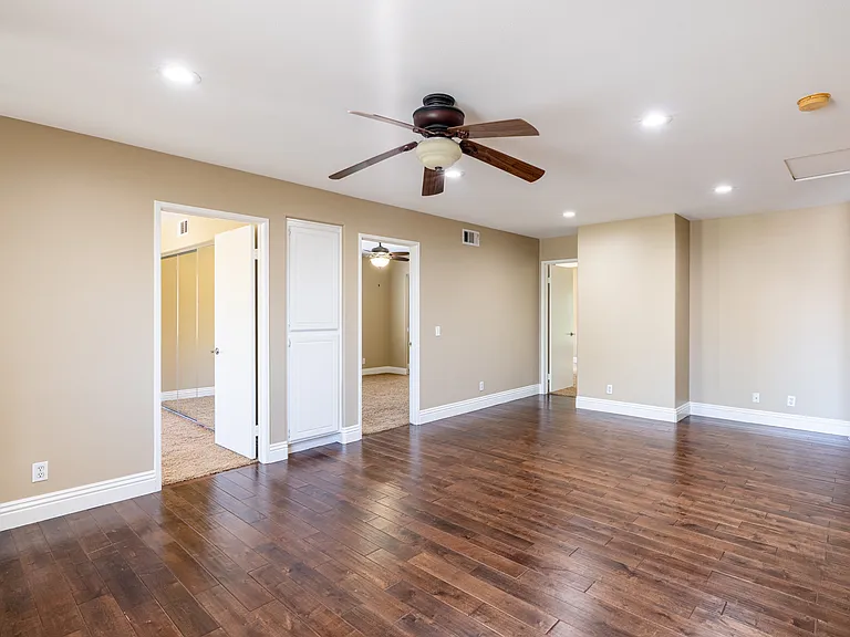 8704 E Wiley Way — Photo 12