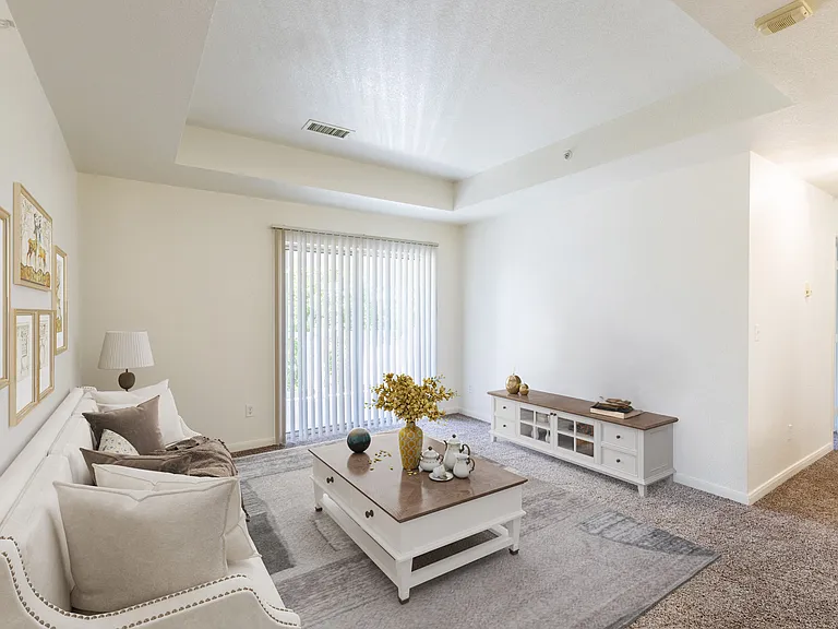 Sterling Park Apartments — Photo 18