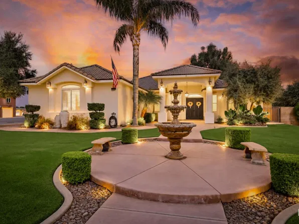 6346 Zephyr Ln, Bakersfield, CA 93307