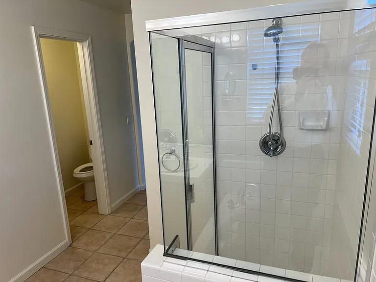 11 Royal Oak Ct — Photo 9