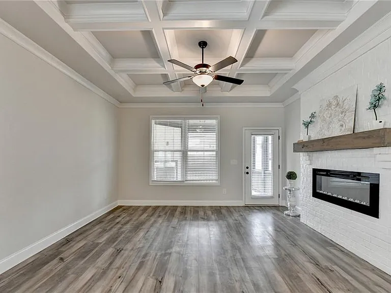 1854 Westfall Lndg — Photo 19