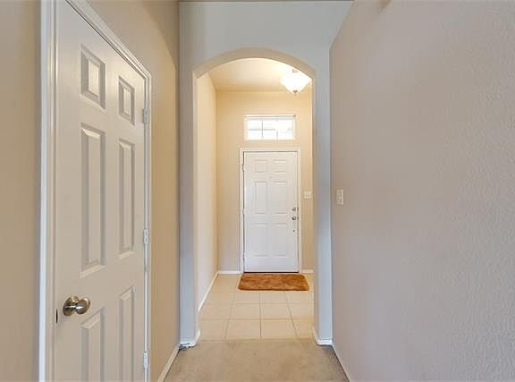 3rd image of 1121 Hidden Meadow Dr