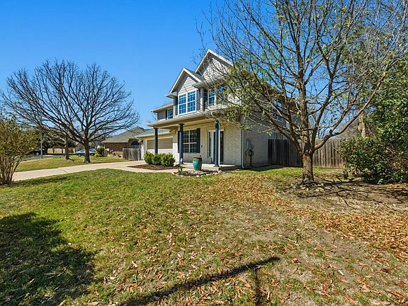 2nd image of 6810 Poncha Pass