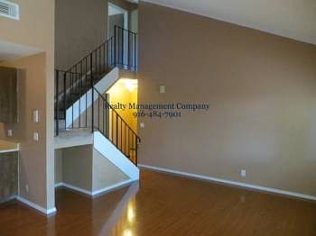 4th image of 4814 Lewis Carroll Way