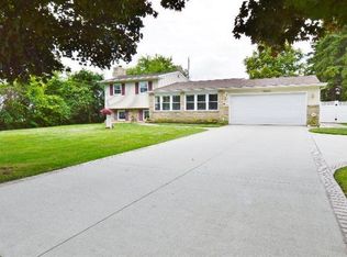 7047 Calkins Rd, Flint, MI 48532