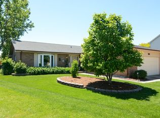 625 Pennsylvania Ct, Arlington Heights, IL 60005