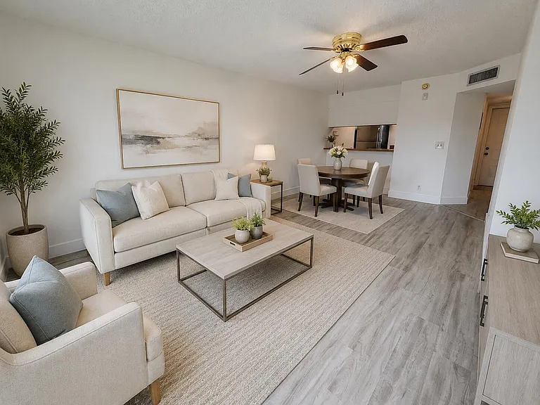 918 Twin Lakes Dr #8-M — Photo 3