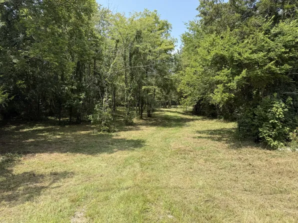 2821 Double Branch Rd, Columbia, TN 38401