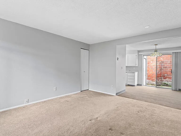 8311-8315 SE 17th Ave — Photo 7