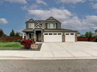 1390 Jade Ave, West Richland, WA 99353