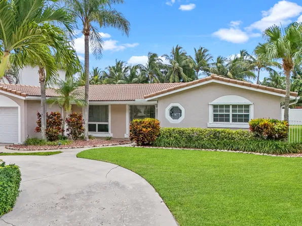 808 NE Bay Cove Street NE, Boca Raton, FL 33487