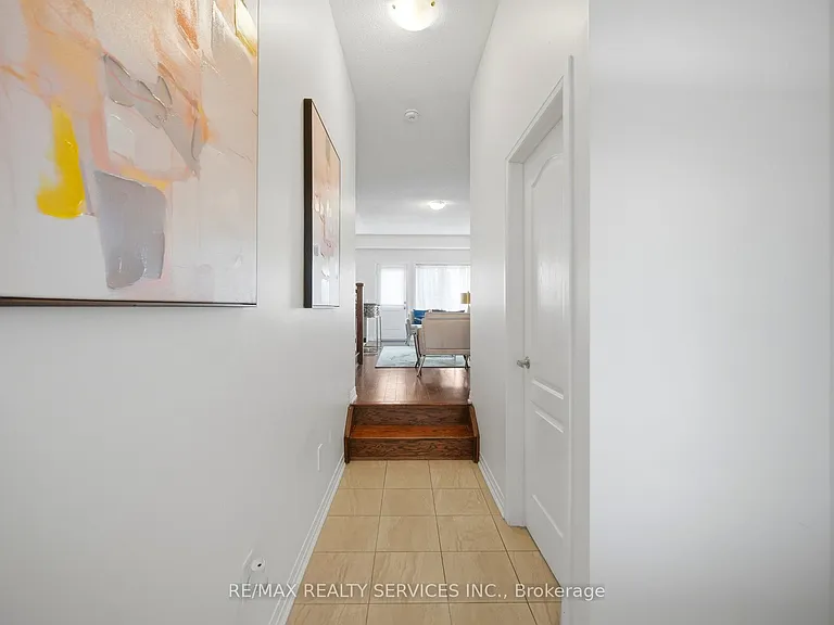 6 Landsborough St — Photo 11