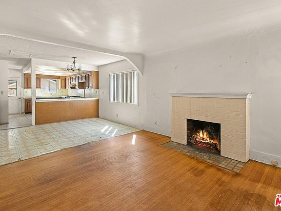 4th image of 3421 Larga Ave