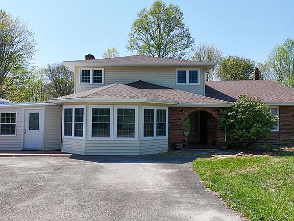 4th image of 3601 Beech Grove Rd