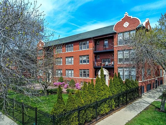3rd image of 4601 N Dover St #4609-3W