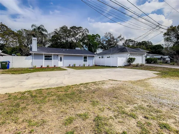 15301 58th St N APT A, Clearwater, FL 33760