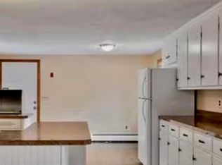 31R Burley St, Wenham, MA 01984