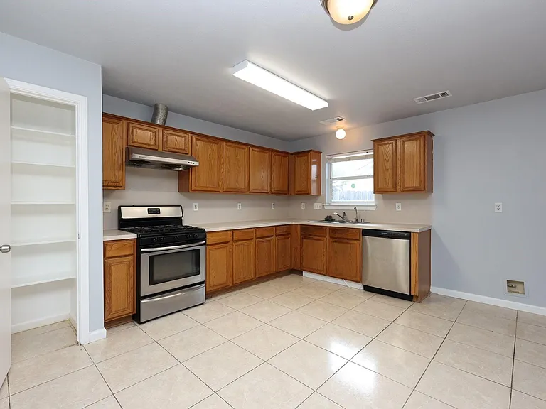 7430 Pouter Dr — Photo 13