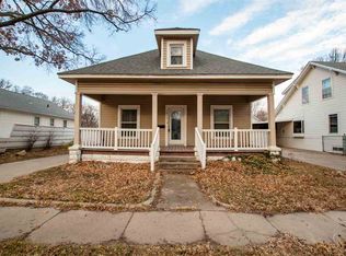 1015 S Ellis St, Wichita, KS 67211