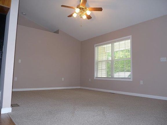2nd image of 4020 Kila Dr.
