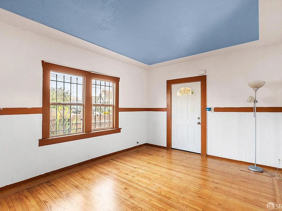 1st image of 1748 E 15th St #1