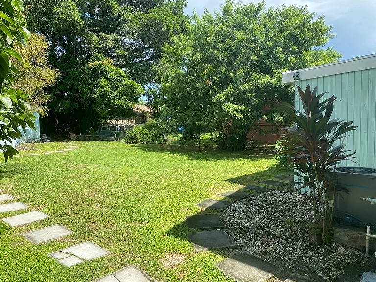 3049 SW 24th St #FRONT — Photo 15