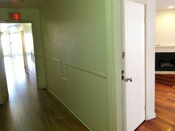 2nd image of 937 Wilcox Ave APT 3