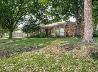 503 Hinsdale Dr, Arlington, TX 76006