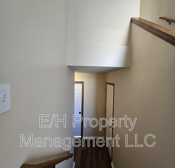4462 S Elizabeth Ave — Photo 15