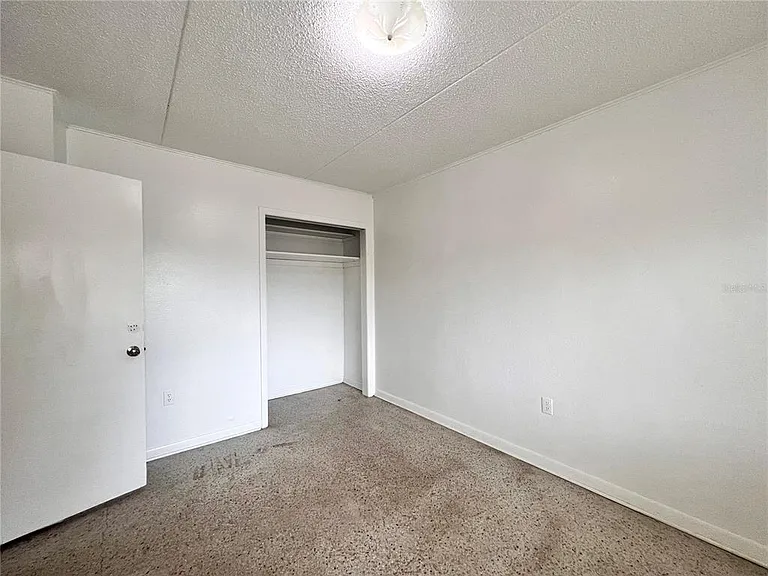 1303 NW 6th St #4 — Photo 11