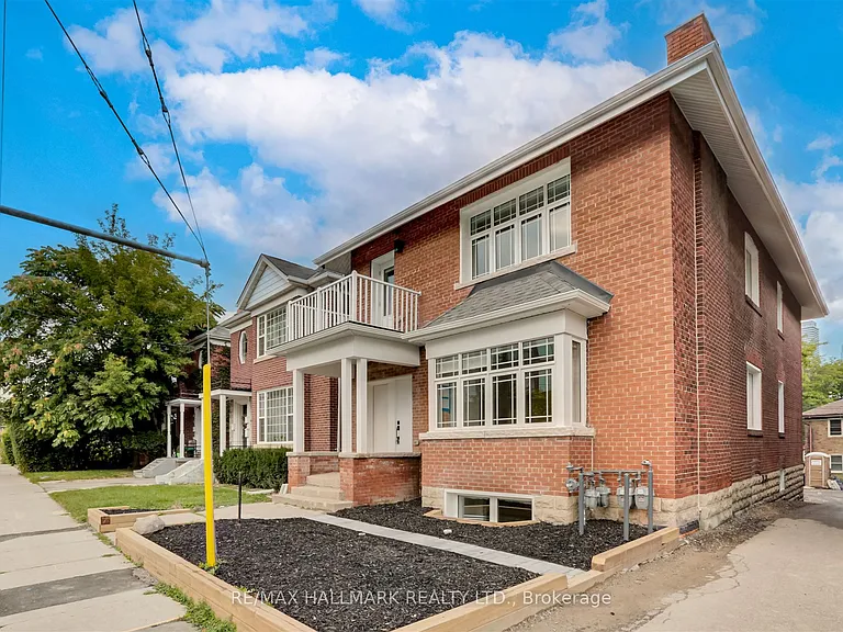 979 Avenue Rd #1 — Photo 2