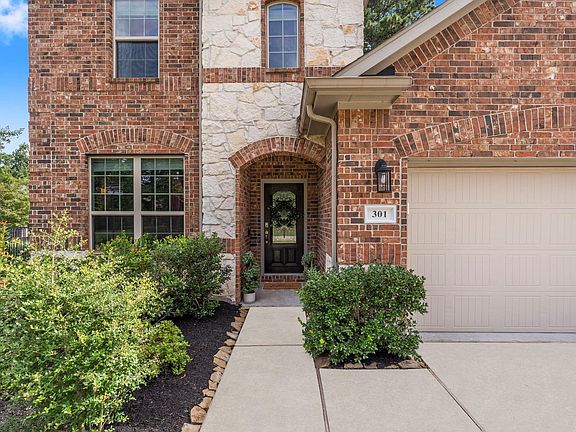 3rd image of 301 Serenata Woods Trail