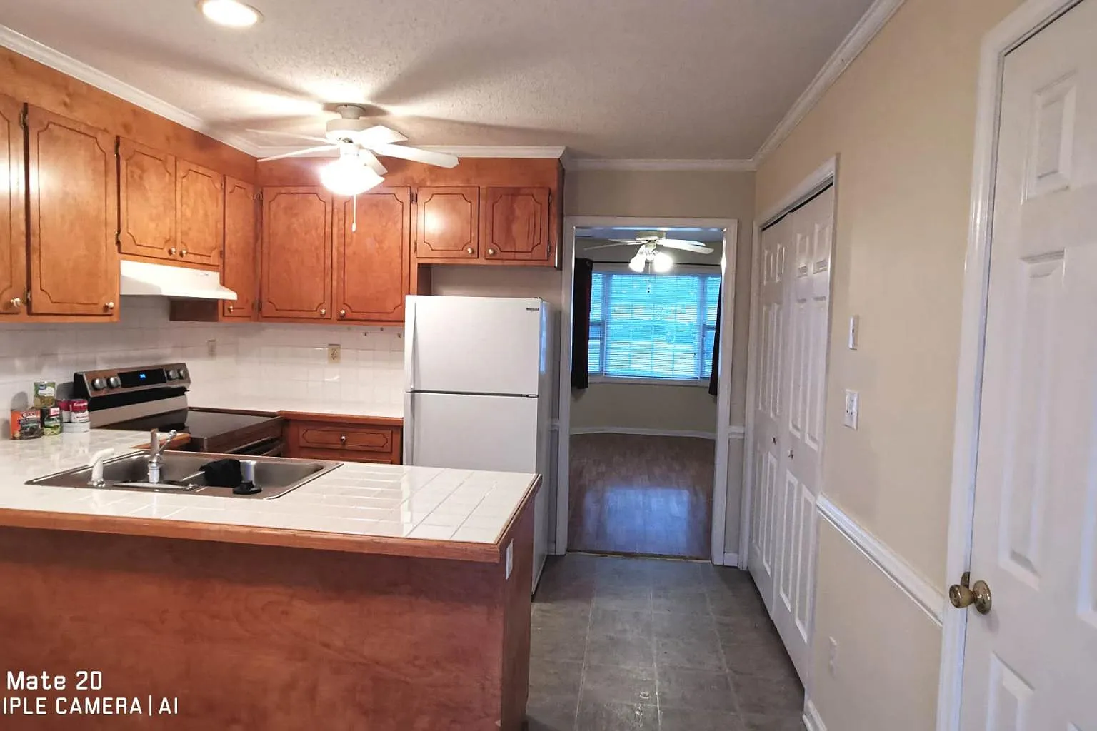 2 bed, 1.5 bath, 1040 sqft, $1,000 — Photo 4