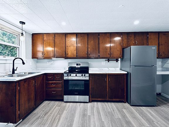 3rd image of 32 Patterson St #2
