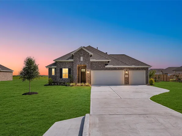 221 Dunovant Dr, Sealy, TX 77474