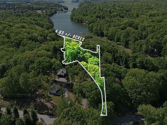 2nd image of 3695 Ledan Rd