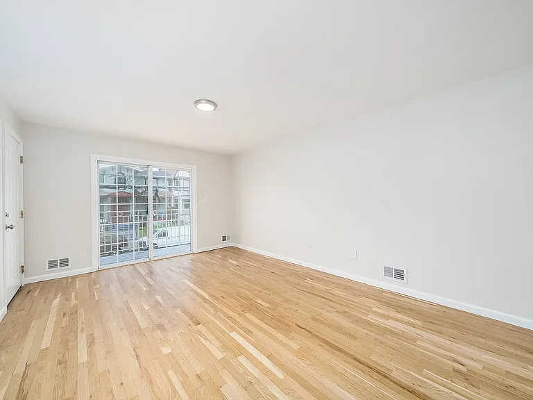 188 Arlington Ave #1 — Photo 7