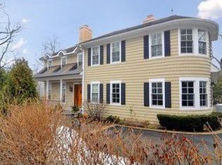 2113 Park Ln, Highland Park, IL 60035