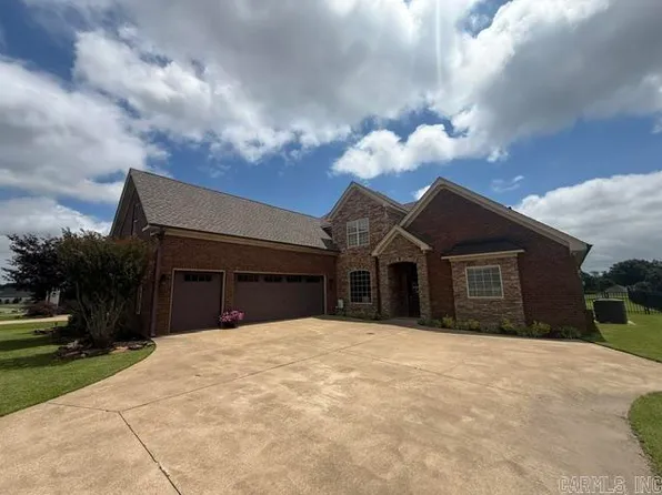 4605 Clubhouse Dr, Jonesboro, AR 72405